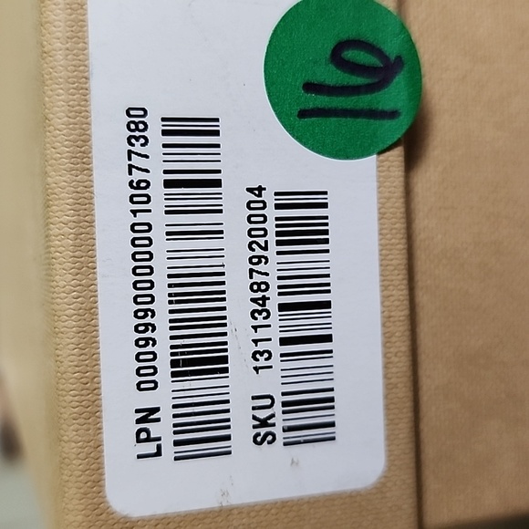 Michael Kors Collection Gladys - Picture 6 of 6